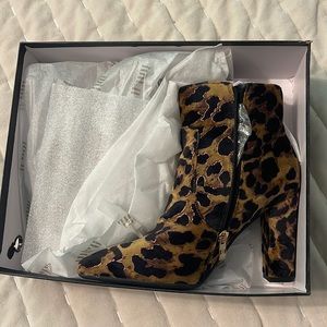 Leopard heels 8.5